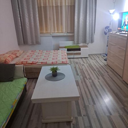 Apartment Capital Town Vk 14 Novi Sad Esterno foto