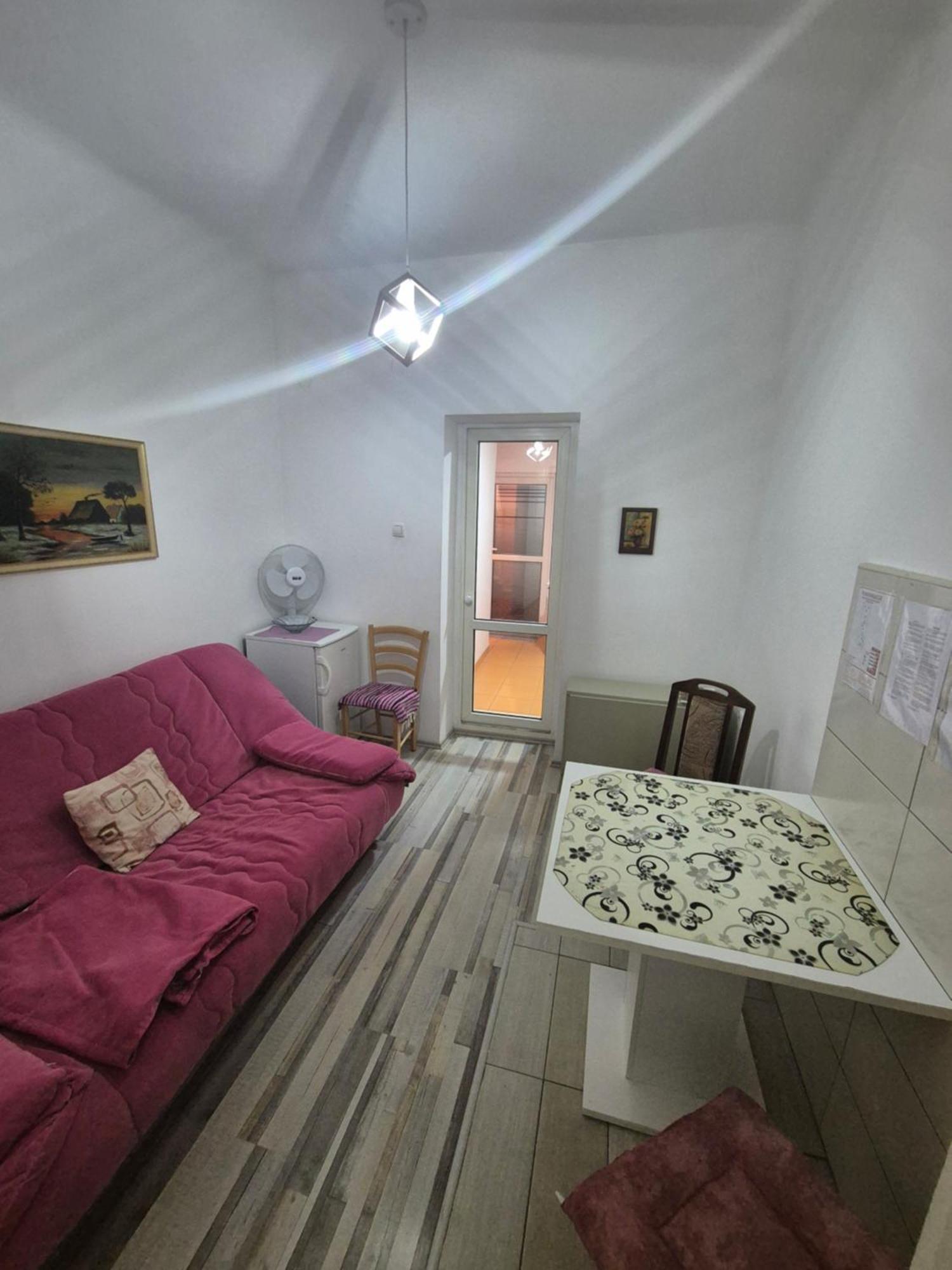 Apartment Capital Town Vk 14 Novi Sad Esterno foto
